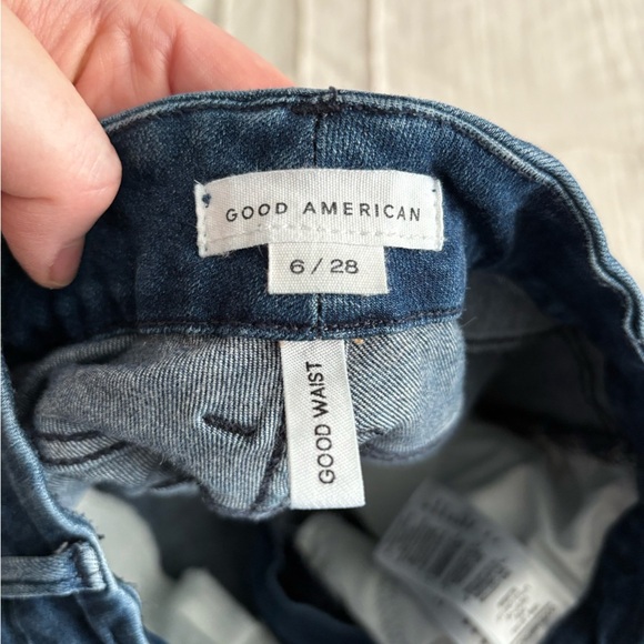 Good American Good Waist Distressed Skinny Jeans – Size 6/28 - Picture 3 of 4